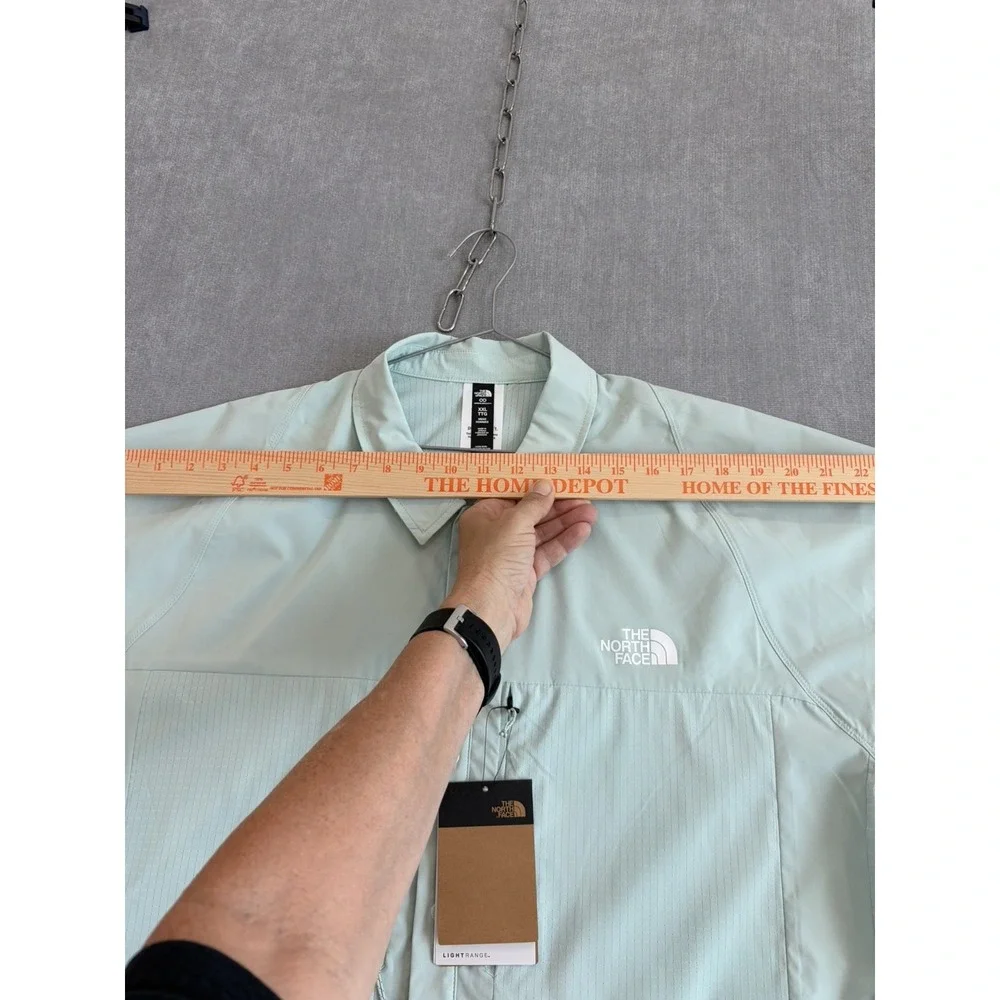 The North Face LIGHTRANGE Short-Sleeve Shirt TNF green Dune Size Men Medium NWT